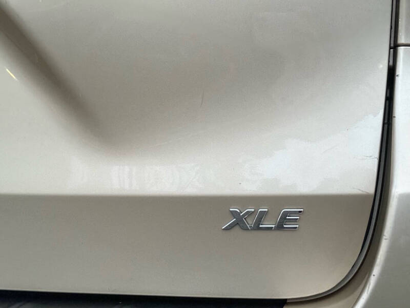 2014 Toyota Sienna XLE 8-Passenger