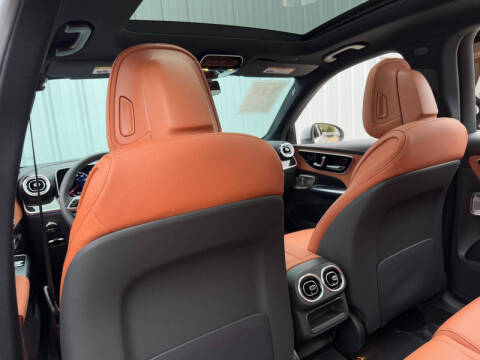 2025 Mercedes-Benz GLC GLC 300