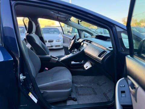 2013 Toyota Prius Two