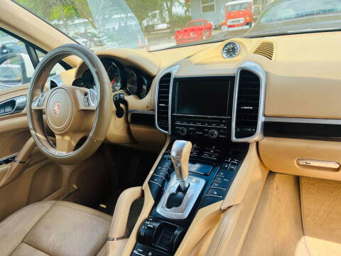 2012 Porsche Cayenne Tiptronic