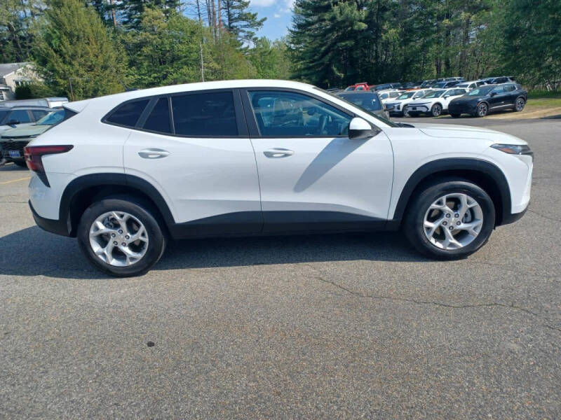 2024 Chevrolet Trax LS
