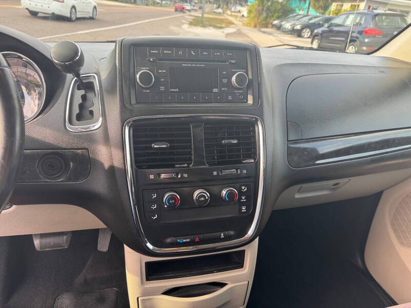 2013 Dodge Grand Caravan American Value Package