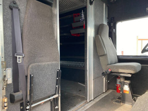 2014 Freightliner MT45 Chassis