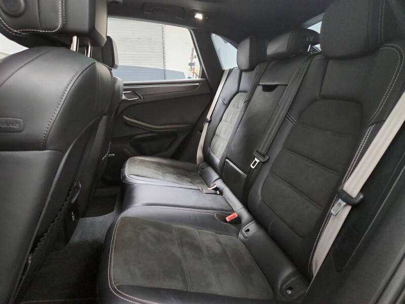 2022 Porsche Macan GTS