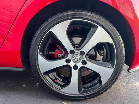 2016 Volkswagen Golf GTI S