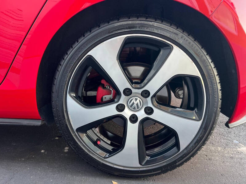 2016 Volkswagen Golf GTI S