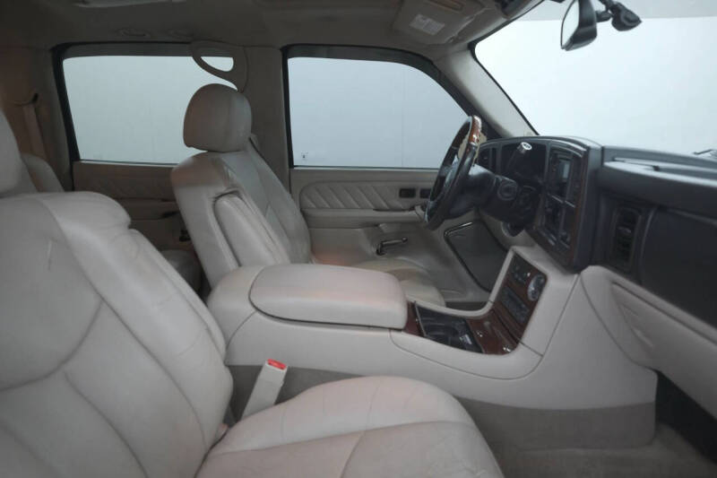 2005 Cadillac Escalade ESV Platinum Edition