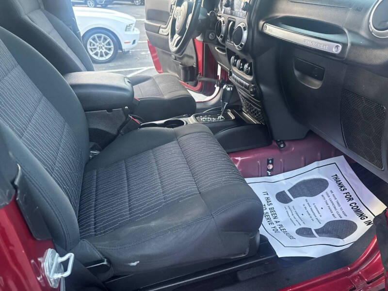 2012 Jeep Wrangler Sahara