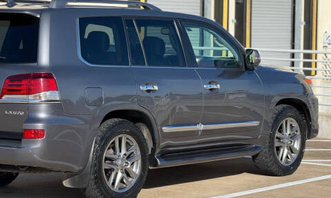 2013 Lexus LX 570