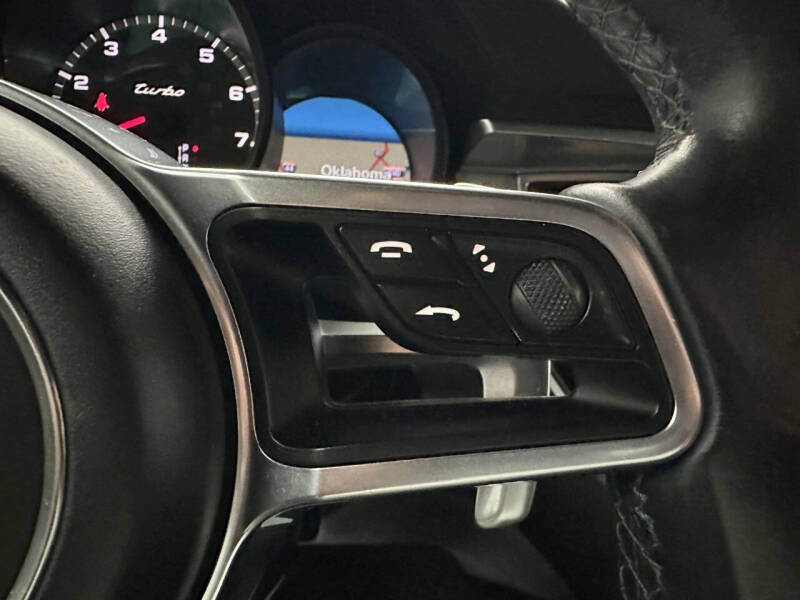 2015 Porsche Macan Turbo