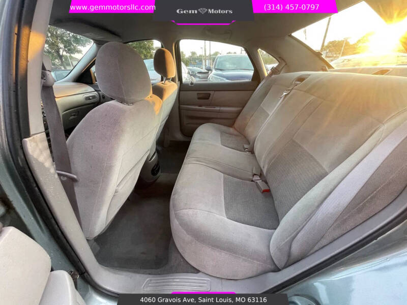 2006 Ford Taurus SE