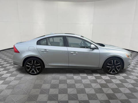2017 Volvo S60 T5 Dynamic