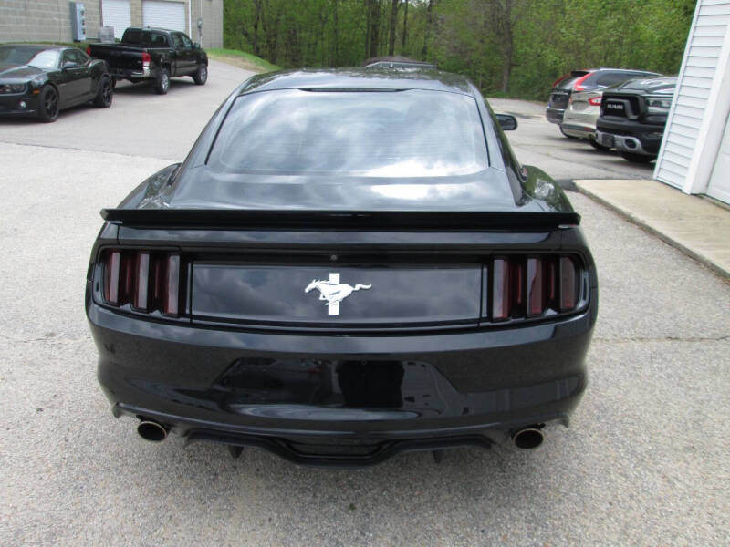 2017 Ford Mustang V6