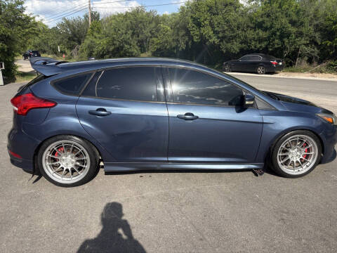 2018 Ford Focus ST