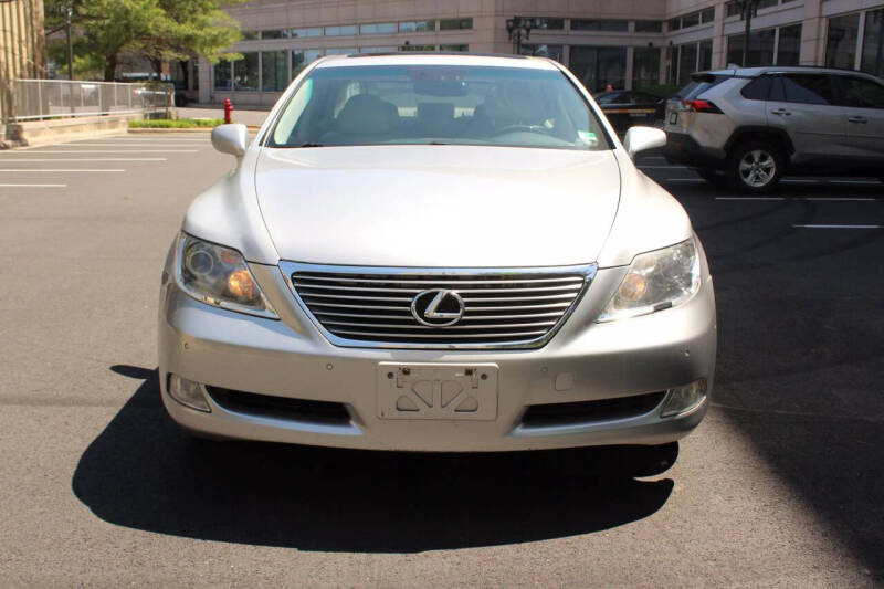 2007 Lexus LS 460
