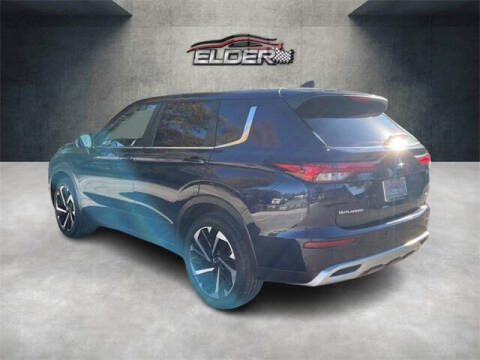 2022 Mitsubishi Outlander SE