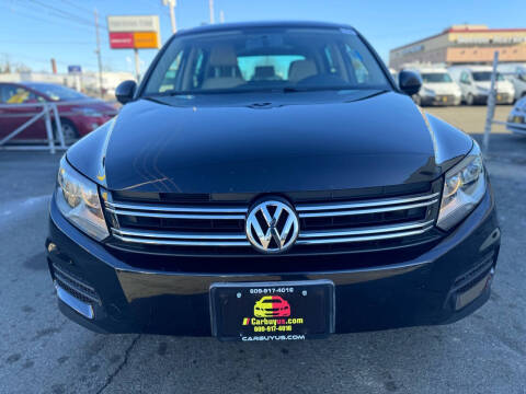 2012 Volkswagen Tiguan LE