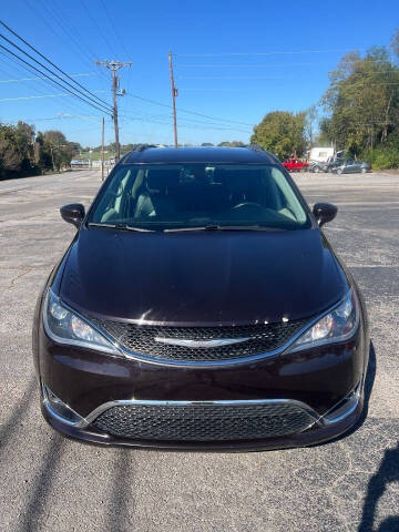 2017 Chrysler Pacifica Touring Plus