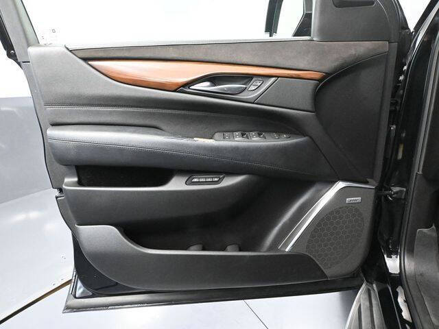 2017 Cadillac Escalade ESV Luxury