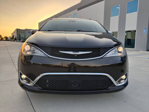 2017 Chrysler Pacifica Limited