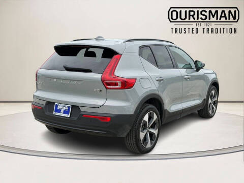 2026 Volvo XC40 B5 Plus