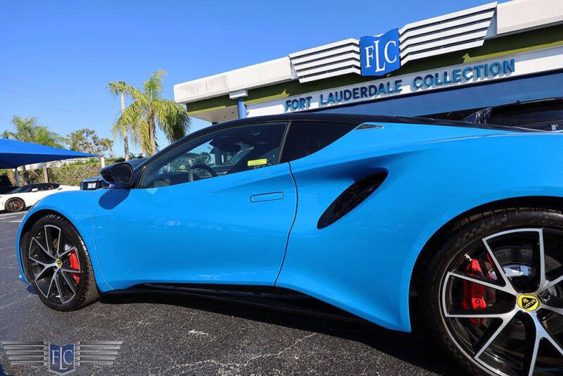 2025 Lotus Emira V6 Base