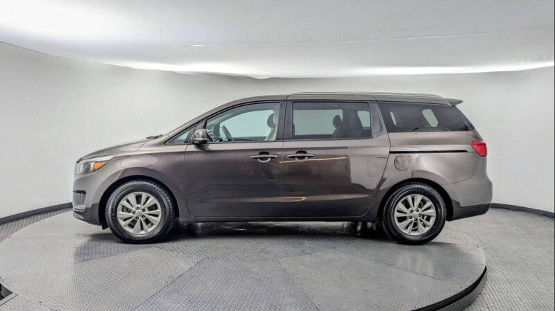 2016 Kia Sedona LX