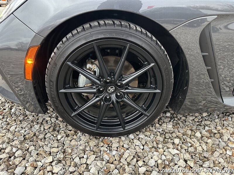 2024 Toyota GR86 Premium