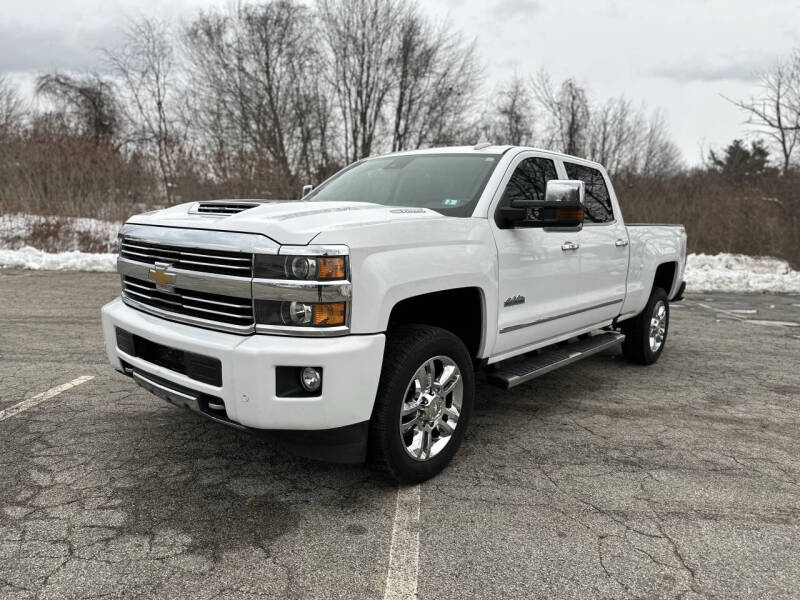 2017 Chevrolet Silverado 2500HD High Country's photo