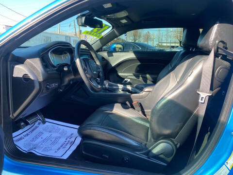 2015 Dodge Challenger SXT Plus