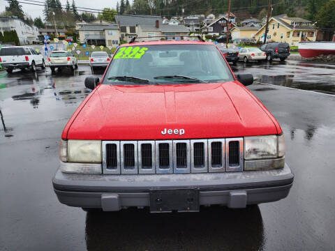 1995 Jeep Grand Cherokee for sale at RAINIER AUTO SALES LLC in Rainier OR