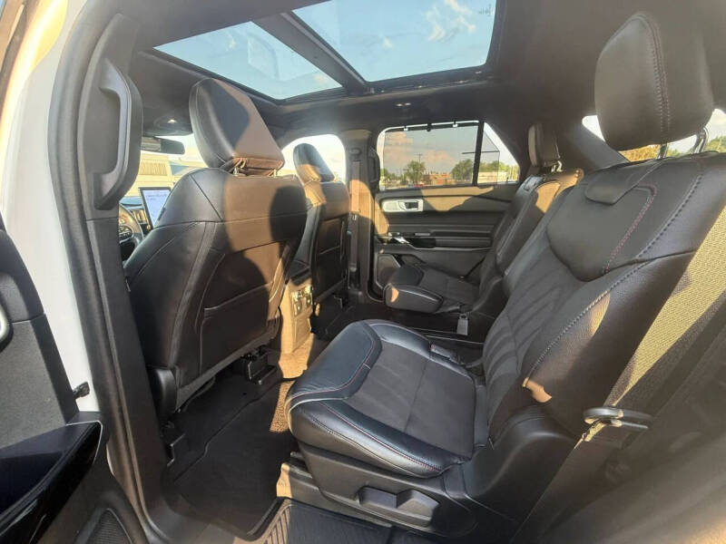 2023 Ford Explorer ST