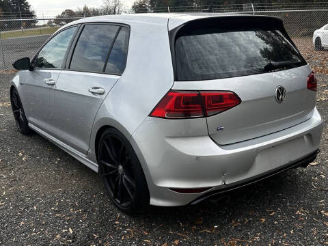 2017 Volkswagen Golf R 4Motion