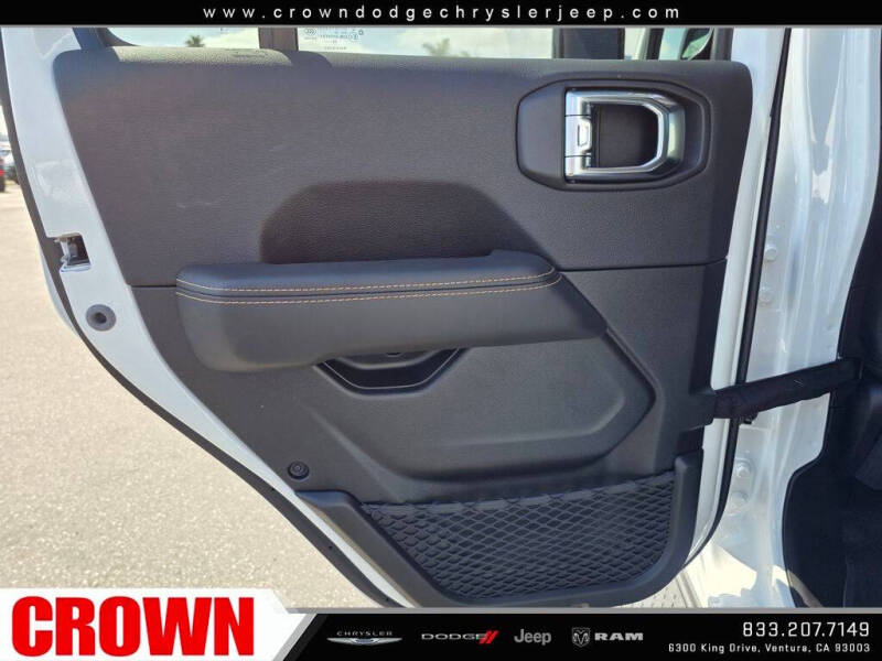 2025 Jeep Gladiator High Tide