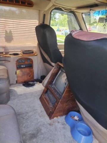 2000 Ford E-150