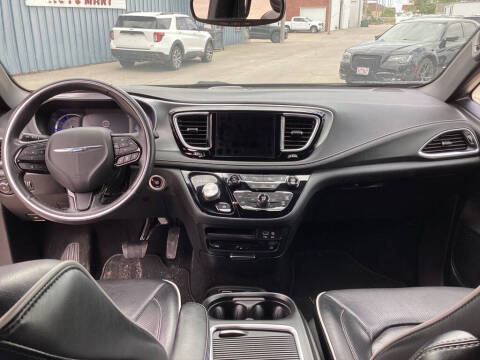 2020 Chrysler Pacifica Hybrid Limited