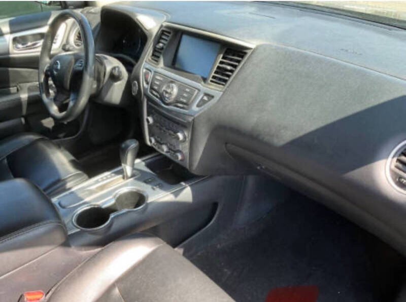 2017 Nissan Pathfinder S