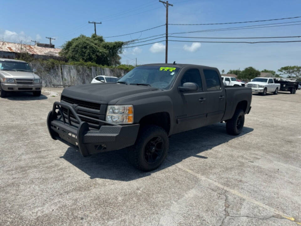 2009 Chevrolet Silverado 2500HD for sale at Vehicles Limited in Corpus Christi, TX