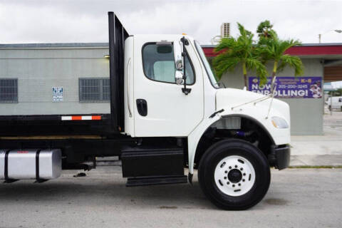 2015 Freightliner M2 106