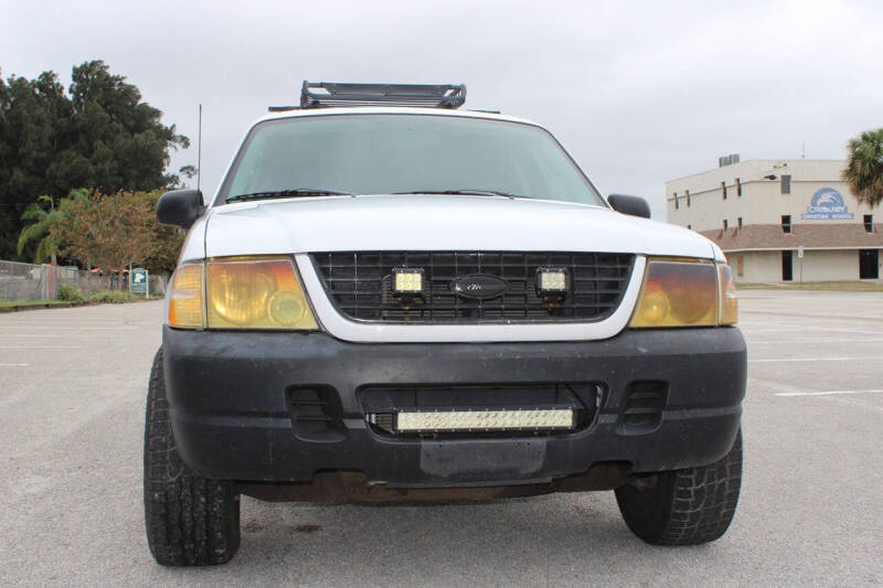2004 Ford Explorer XLS