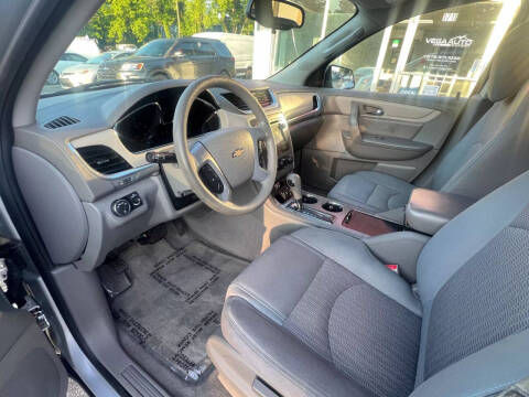 2017 Chevrolet Traverse LS