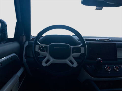 2023 Land Rover Defender 130 SE