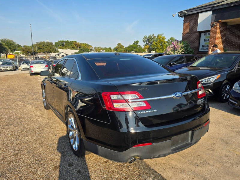 2016 Ford Taurus Limited