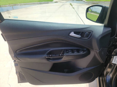 2017 Ford C-MAX Energi Titanium