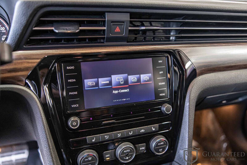 2022 Volkswagen Passat Limited Edition