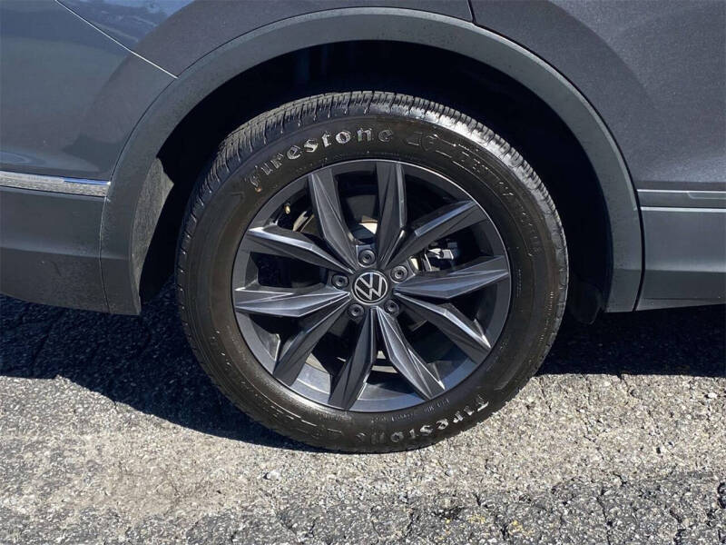 2022 Volkswagen Tiguan SE