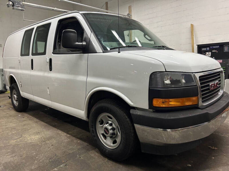 2017 GMC Savana 2500