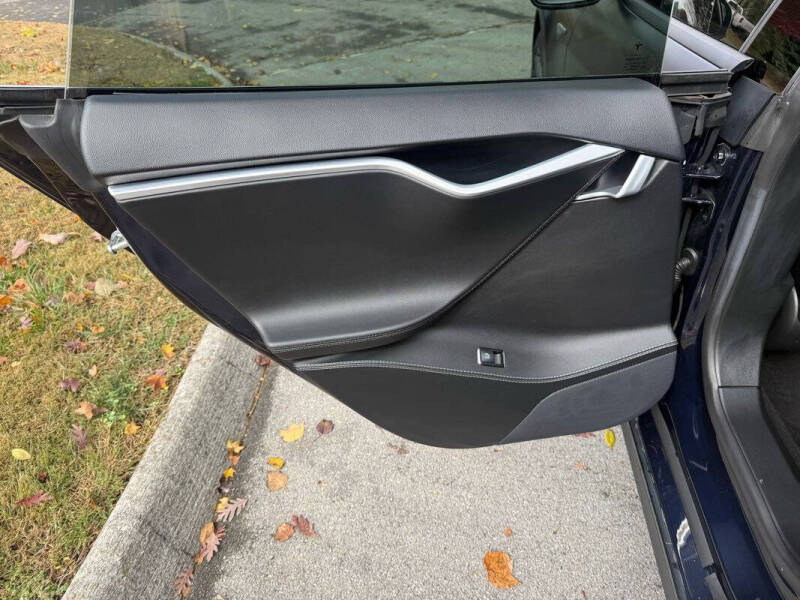 2015 Tesla Model S P85D