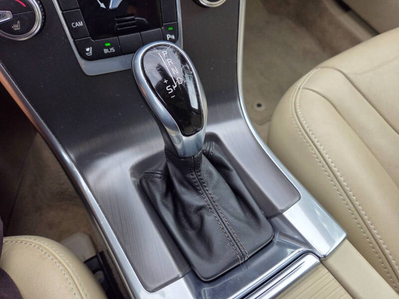 2015 Volvo XC60 T5 Premier