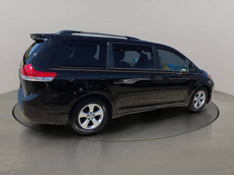 2014 Toyota Sienna